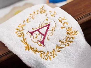 Embroidery-towelmono